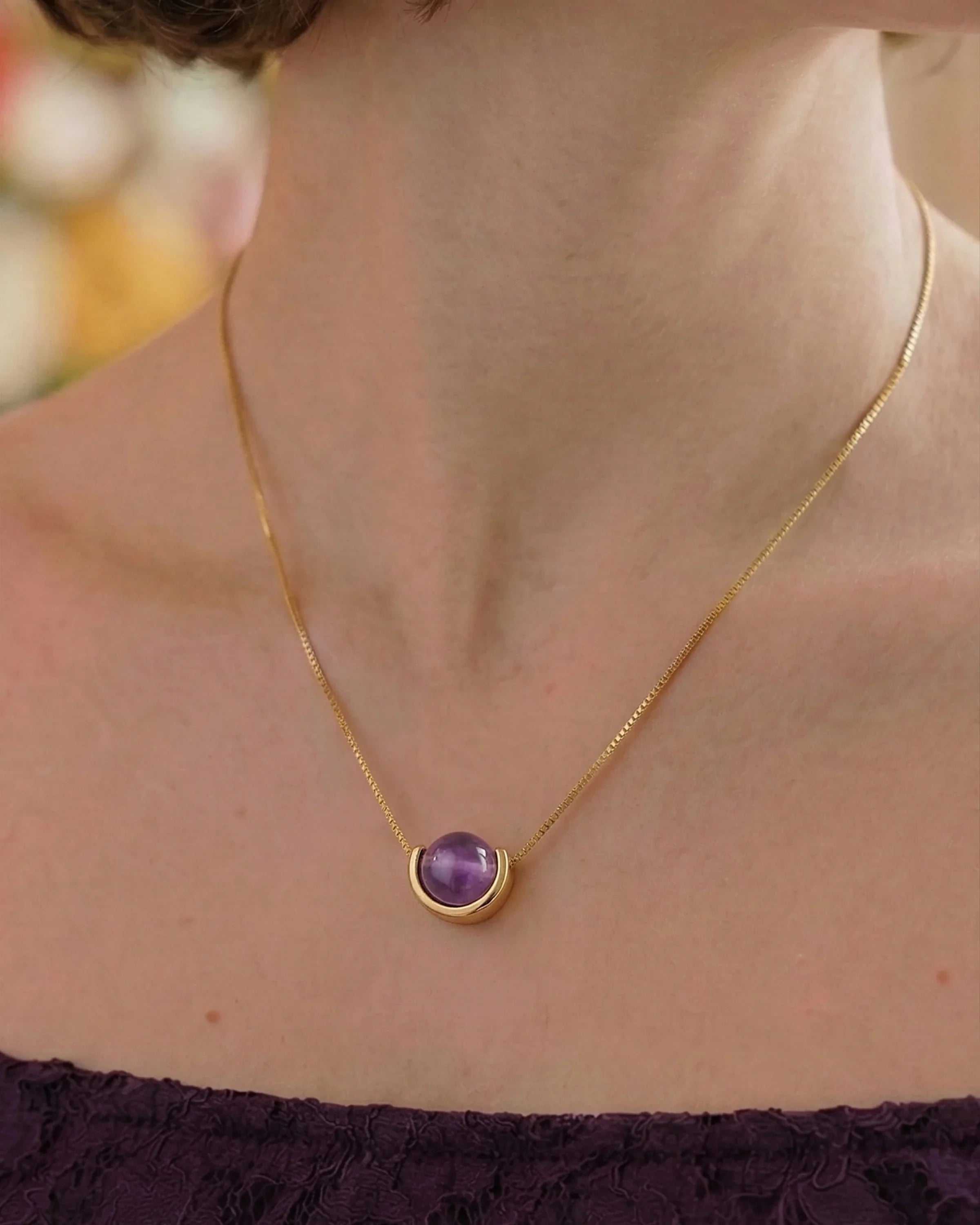 Amethyst U-Shape Gold Necklace – Intuition & Dreams