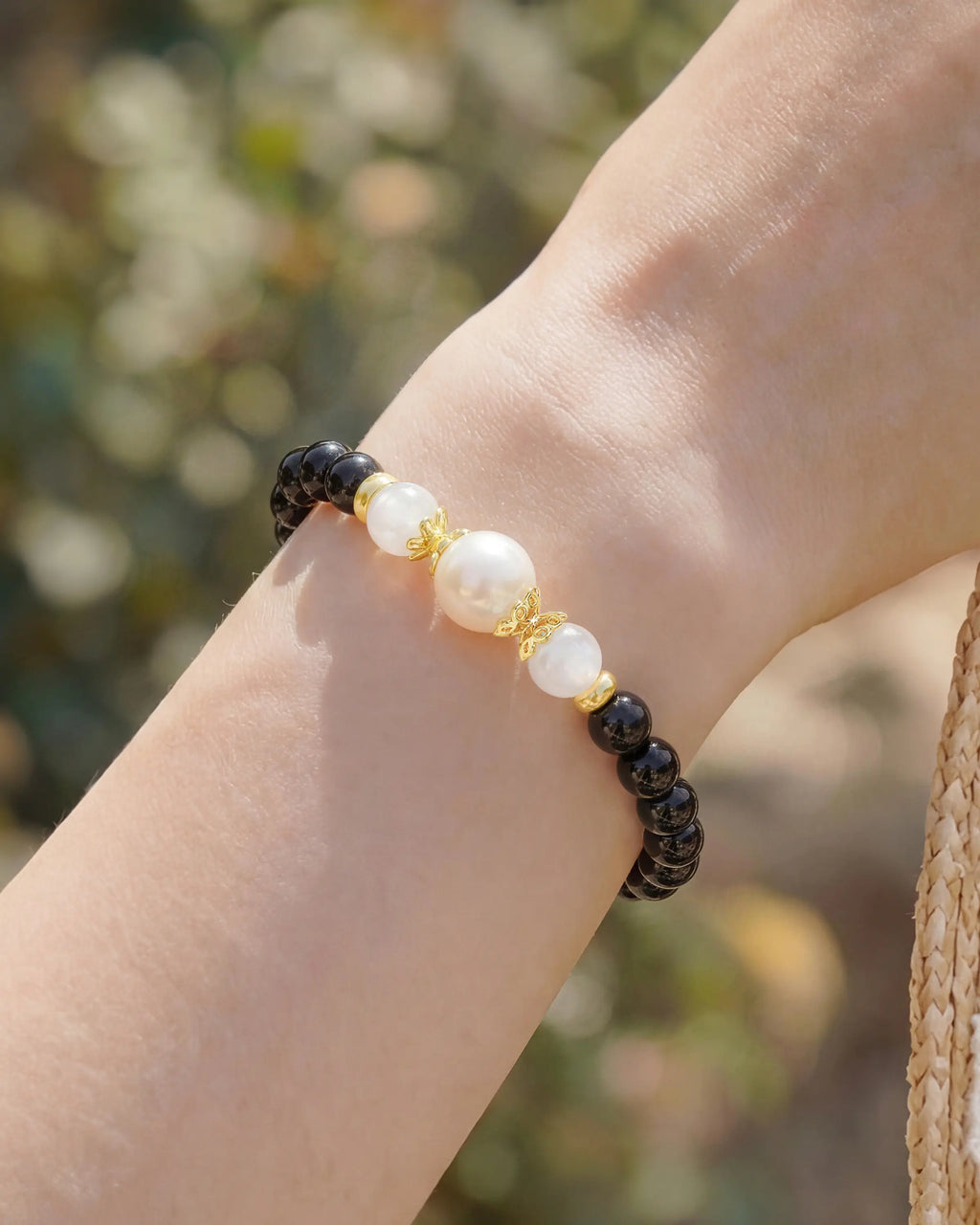 Black Onyx Moonstone Gold Necklace & Bracelet Set – Elegance & Protection