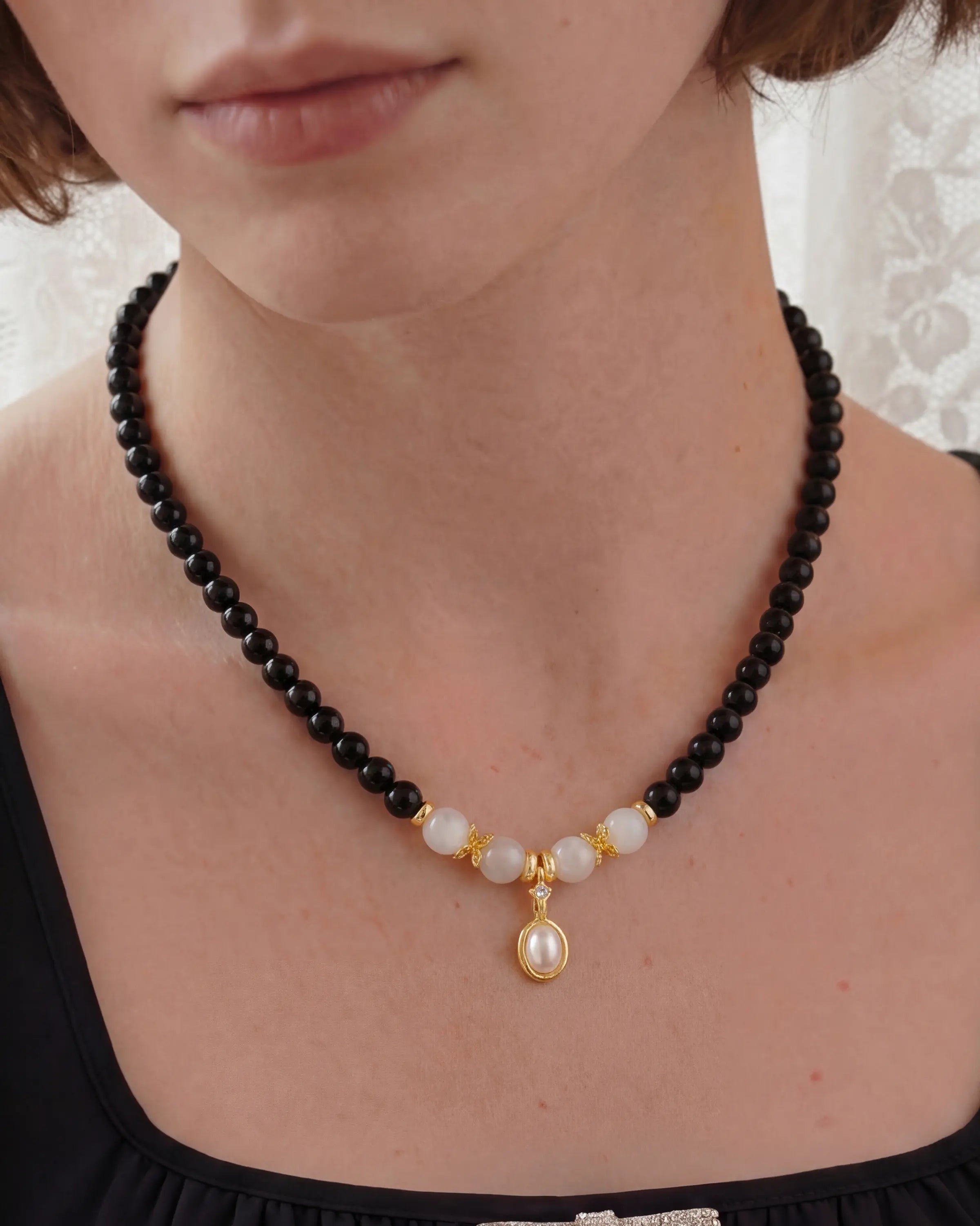 Black Onyx Moonstone Gold Necklace & Bracelet Set – Elegance & Protection