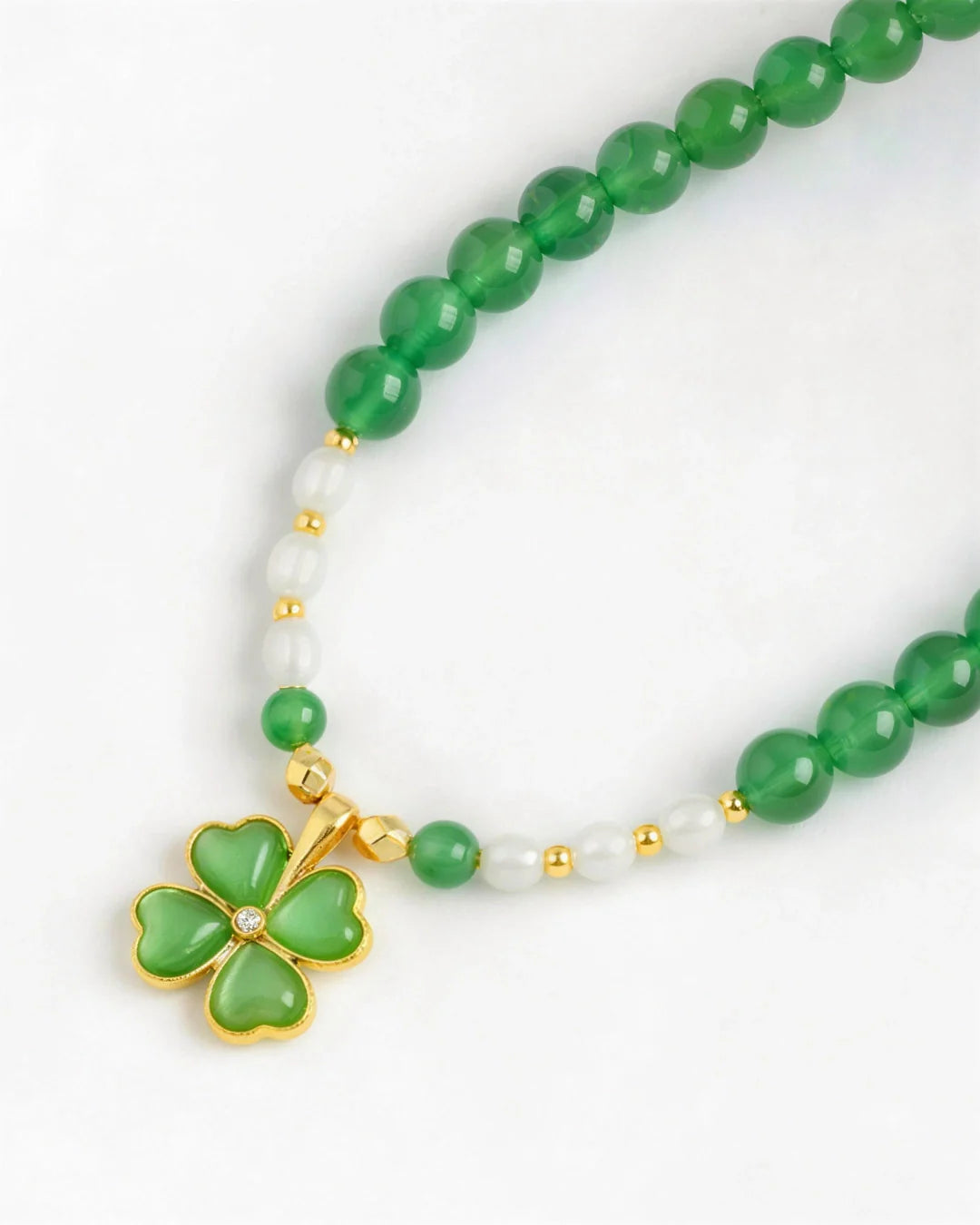6mm Green Agate Beaded Necklace with Clover Pendant