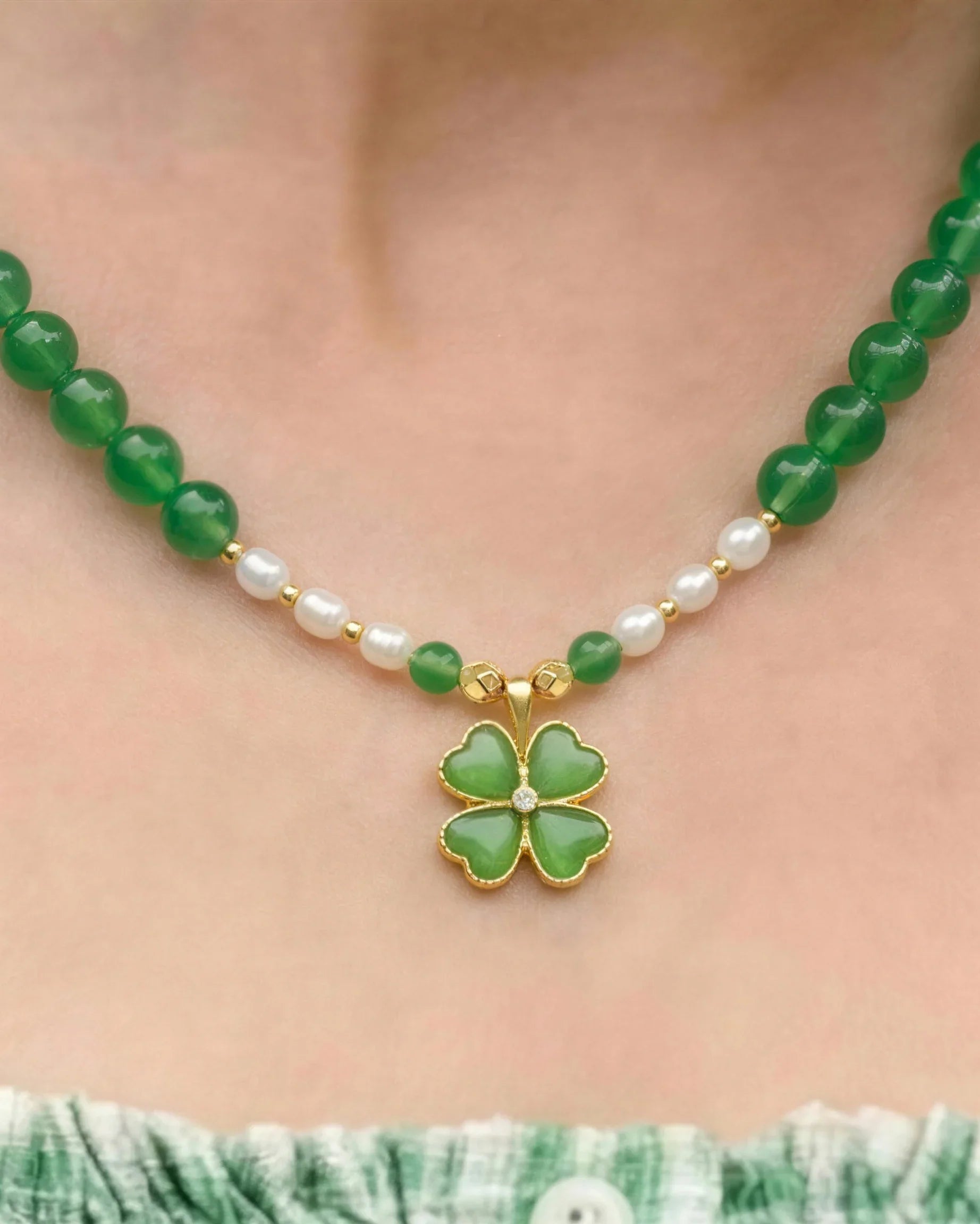 6mm Green Agate Beaded Necklace with Clover Pendant