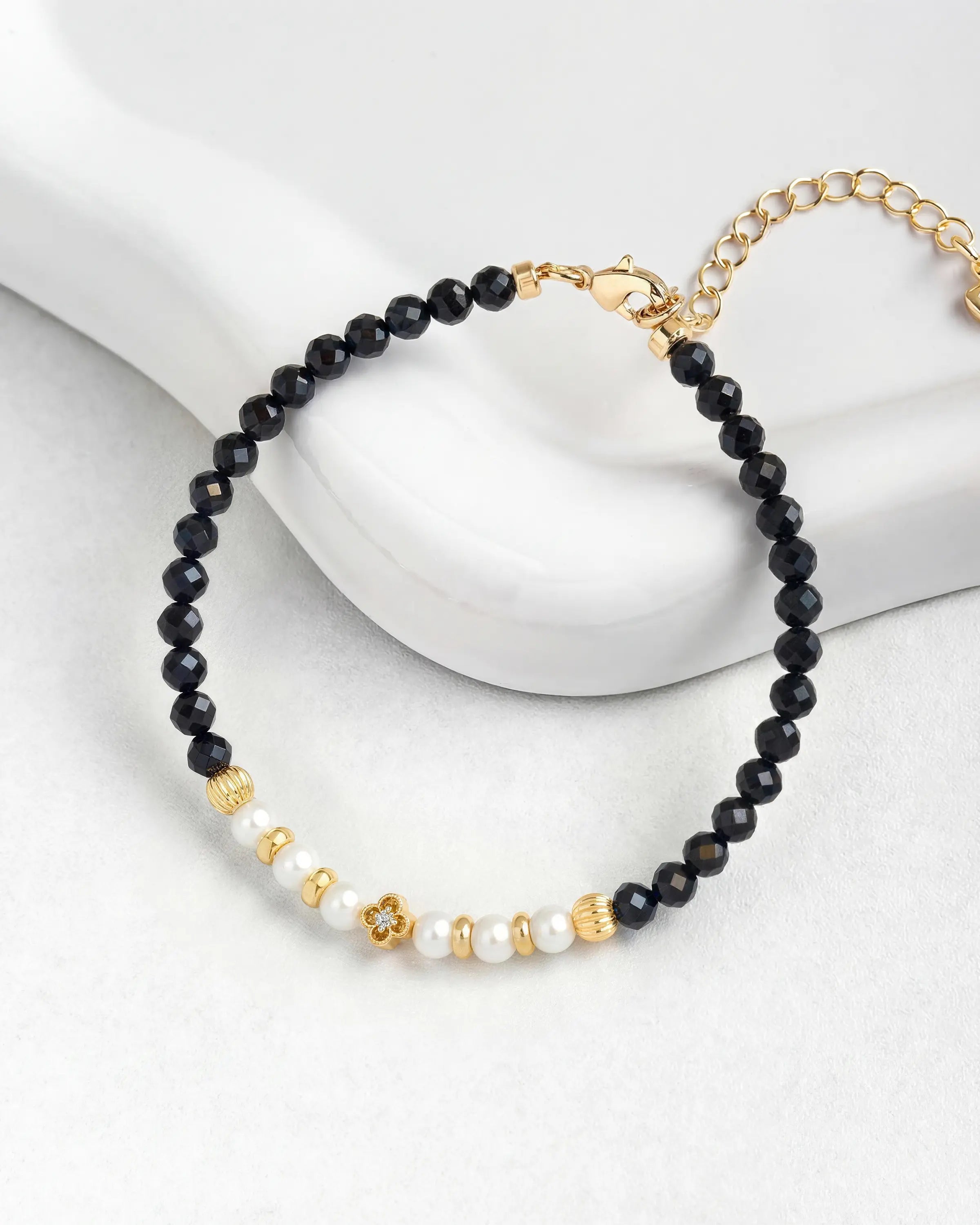 Black Tourmaline & Pearl Clover Gold Bracelet – Protection & Elegance